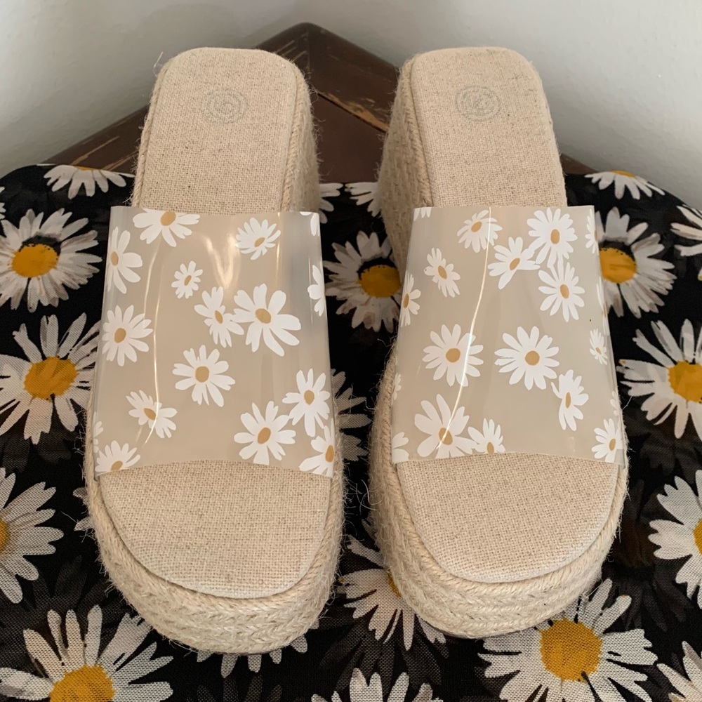 Urban Outfitters Daisy Platform Wedge Espadrille Sandals - Picture 2 of 12